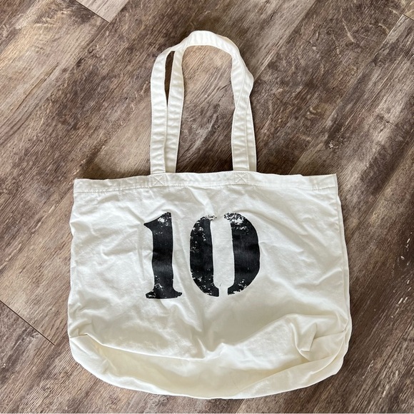 Like new! FEED Reusable Large Canvas Bag - Picture 3 of 3